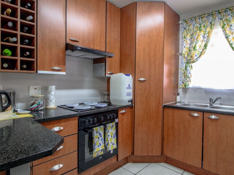 Stunning 2-Bedroom Gem in Prime Location! - Photo 10