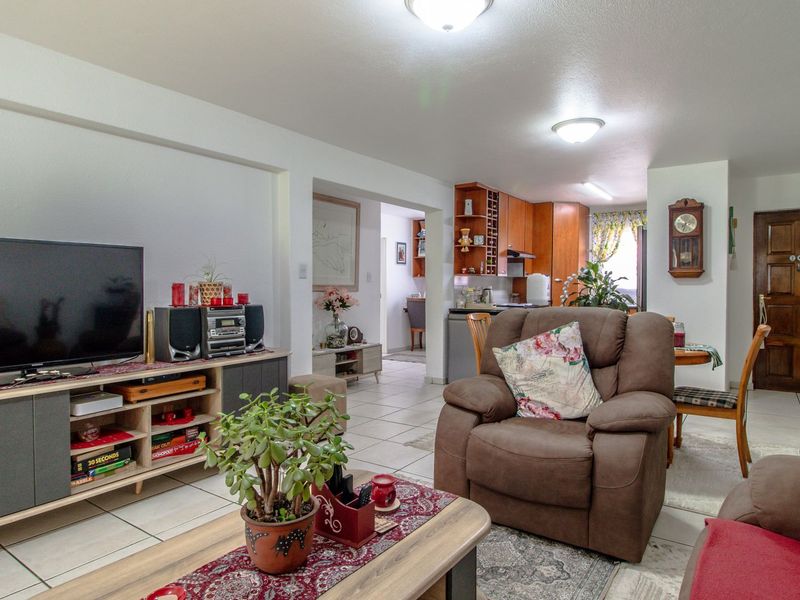 Stunning 2-Bedroom Gem in Prime Location! - Photo 7