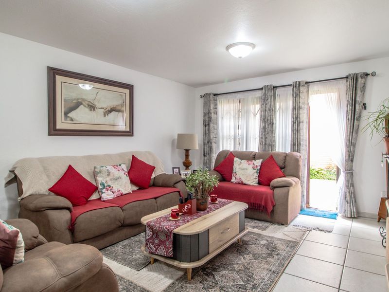 Stunning 2-Bedroom Gem in Prime Location! - Photo 6