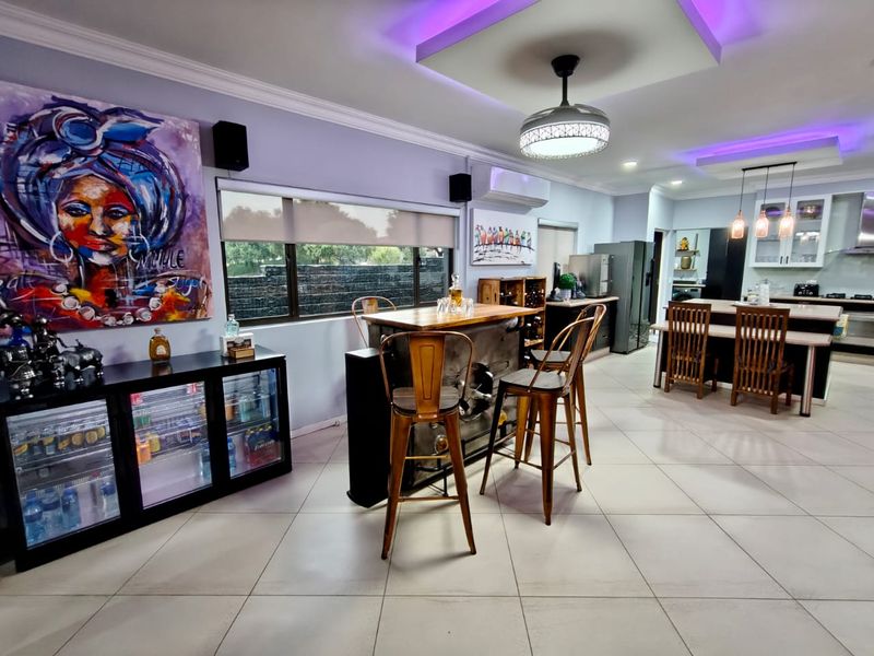 Spectacular Home in Secure Harbour Town Golf Estate - Photo 9