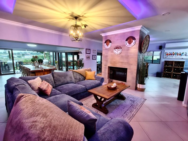 Spectacular Home in Secure Harbour Town Golf Estate - Photo 8