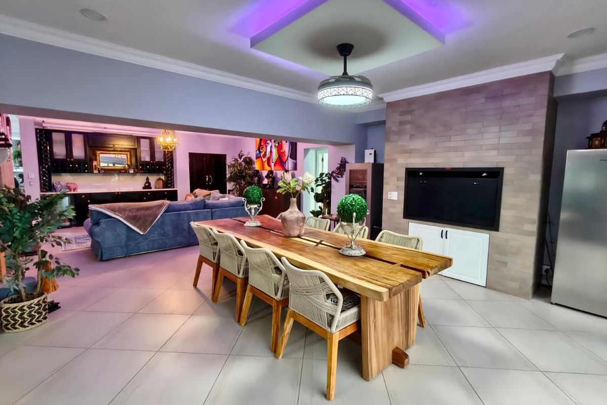 Spectacular Home in Secure Harbour Town Golf Estate - Photo 5