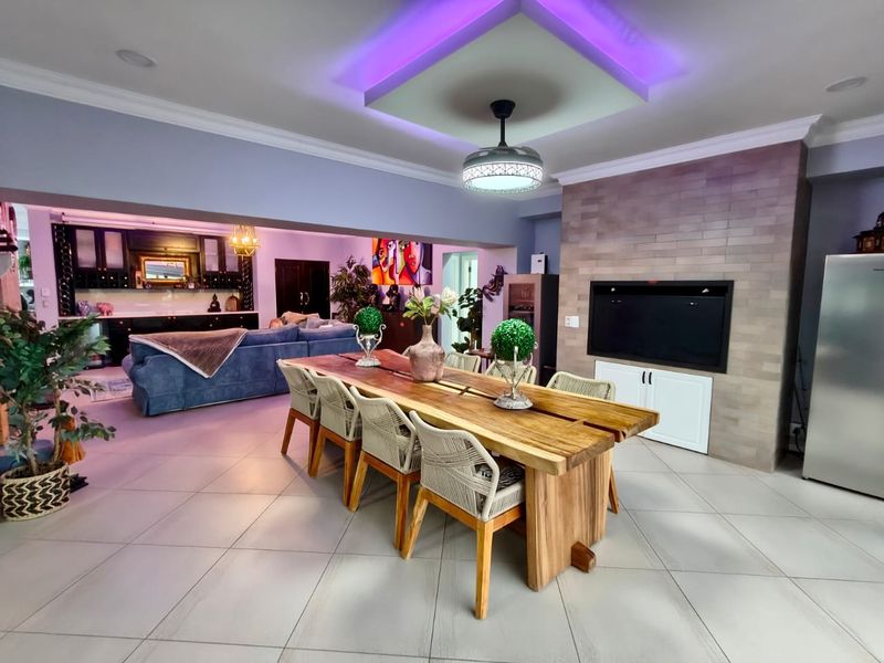 Spectacular Home in Secure Harbour Town Golf Estate - Photo 5