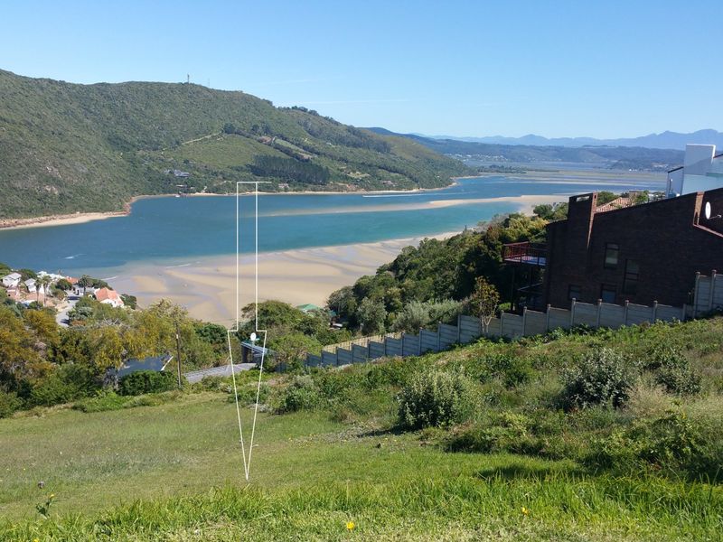 Elevated and with endless views - Photo 3