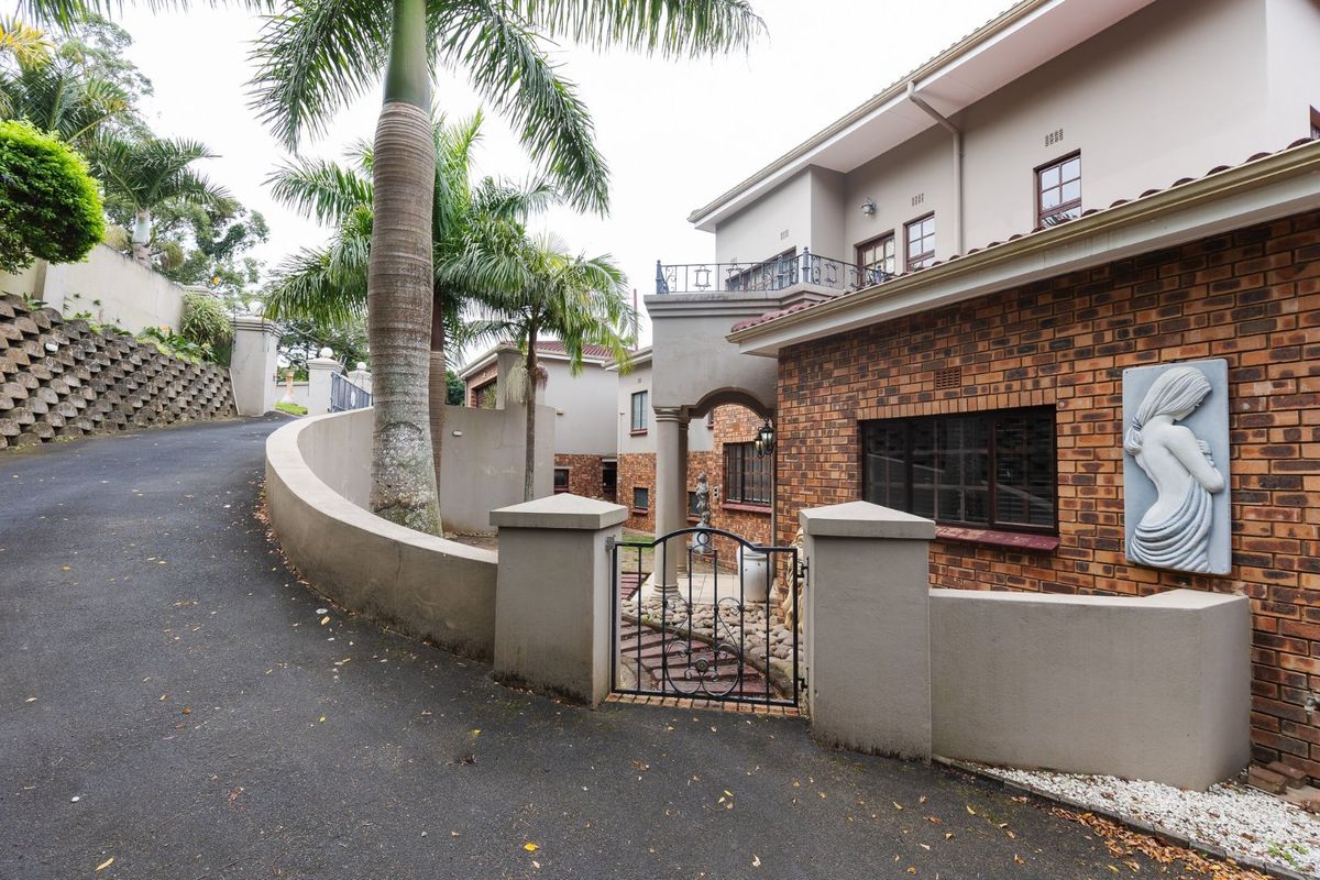 Mansion With Spectacular Sea And River Views - Photo 3