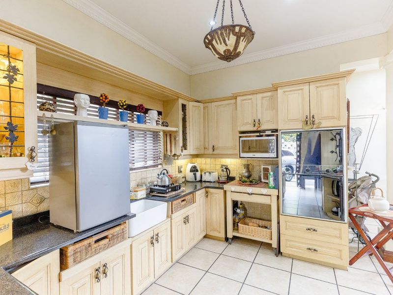 Mansion With Spectacular Sea And River Views - Photo 4