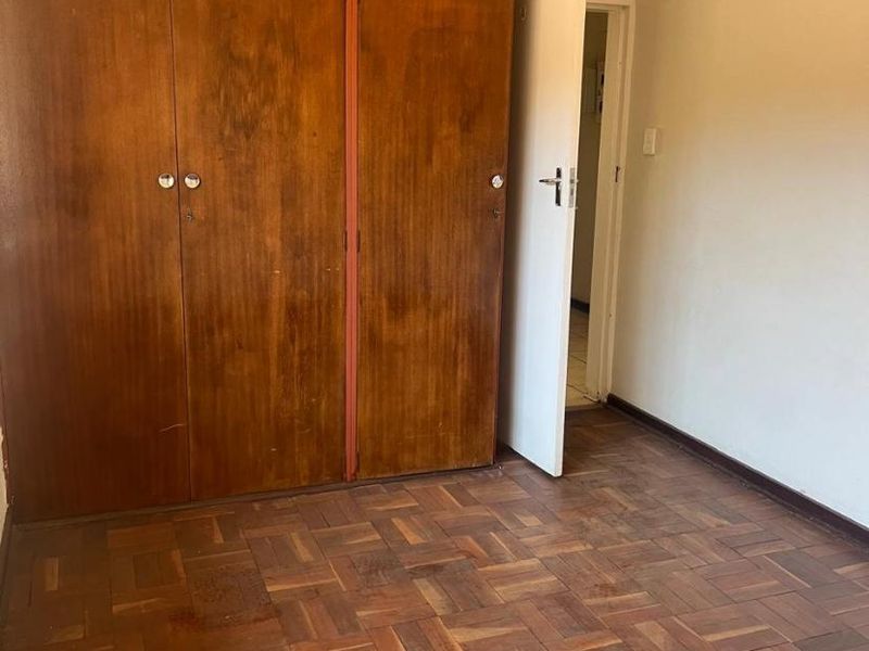 Charming & Spacious 4-Bedroom Home with a 2-Bedroom Flatlet in Sunnyridge, Germiston! - Photo 10