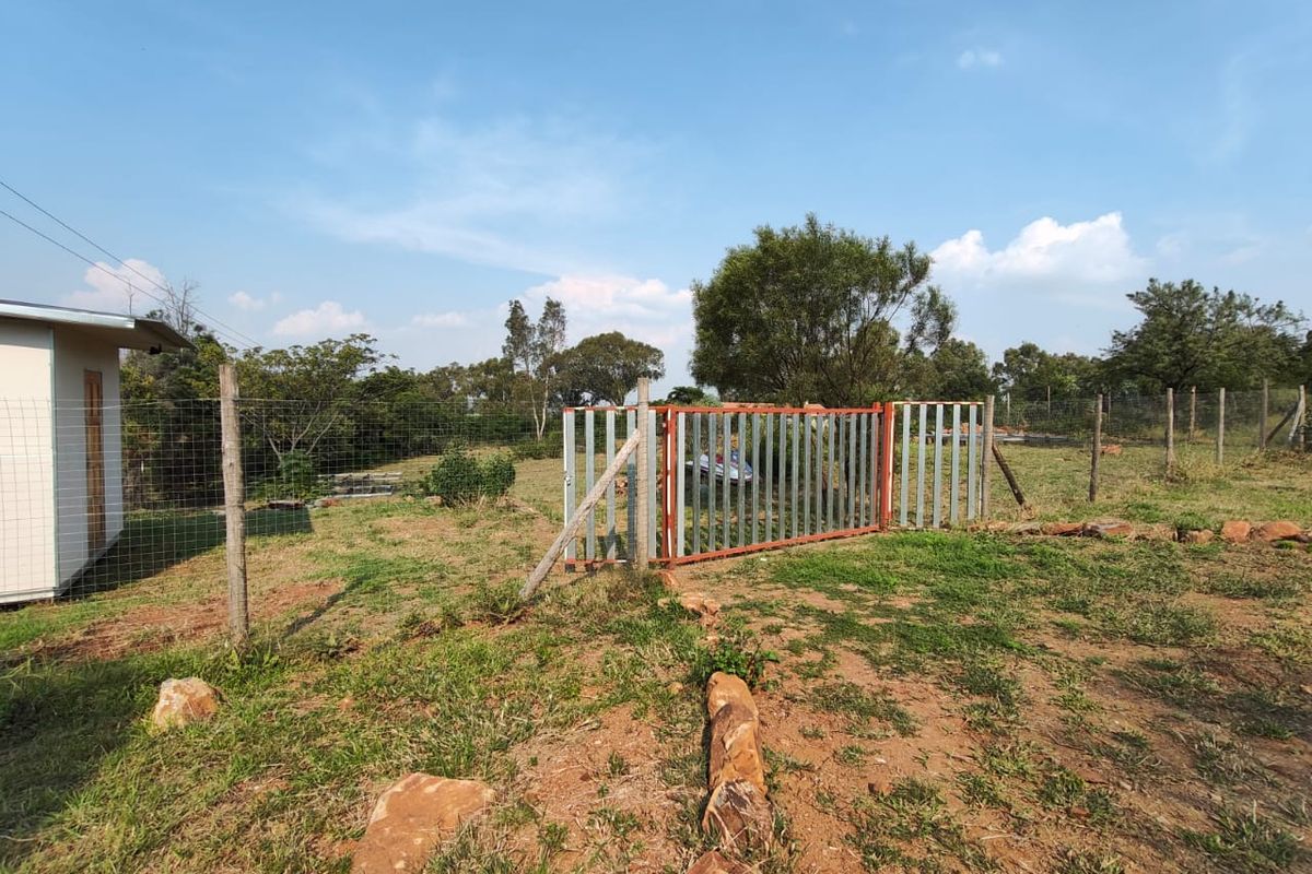 Secluded Bliss with Stunning Dam Views – 2403m2 of Vacant Land - Photo 3