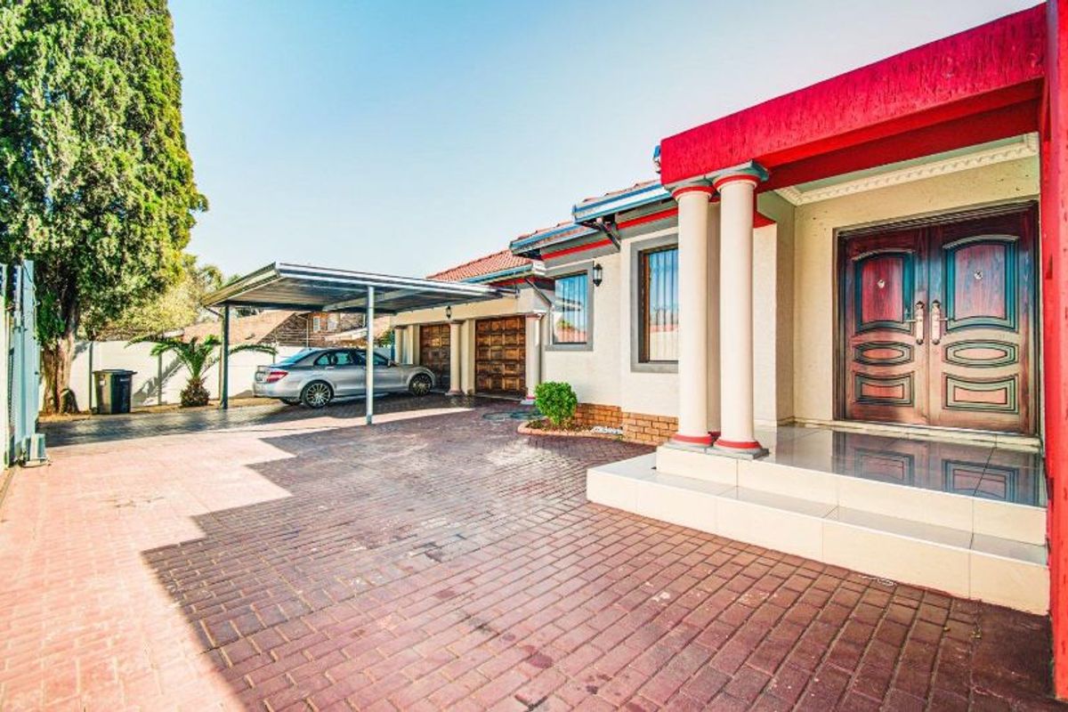 Family Home with a Spacious Granny Flat – Perfect for Comfortable Living! - Photo 4