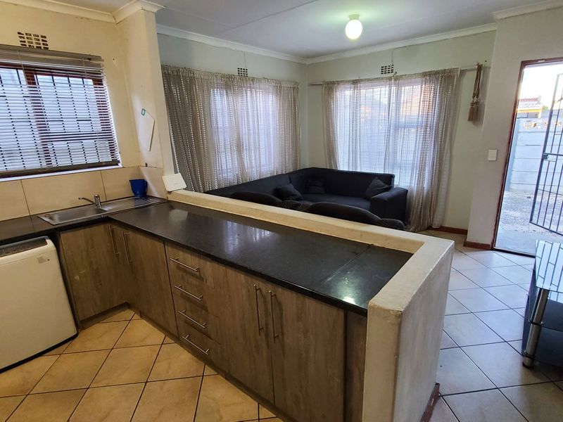 Three Bedroom Home in Highbury  - Photo 3