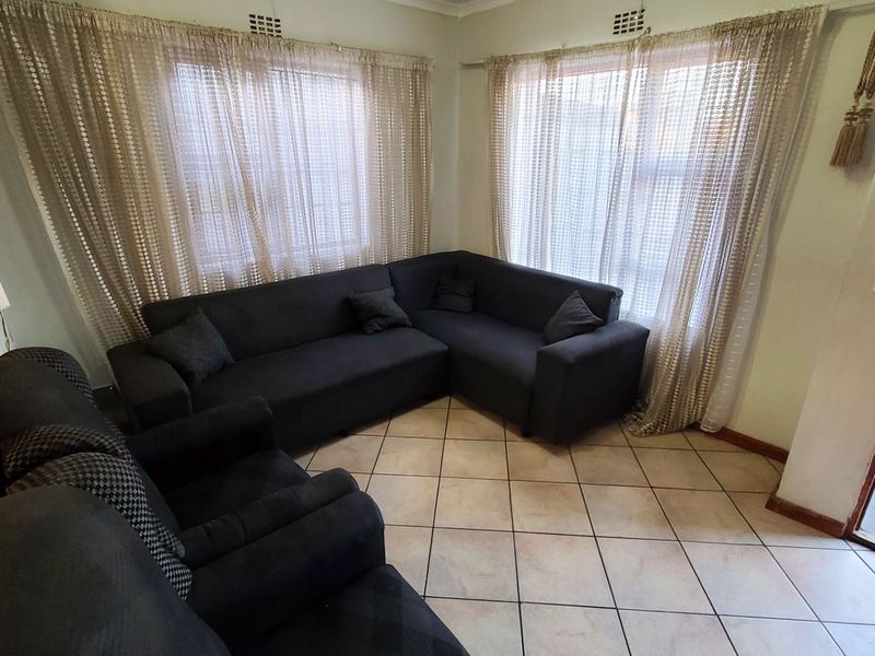 Three Bedroom Home in Highbury  - Photo 4