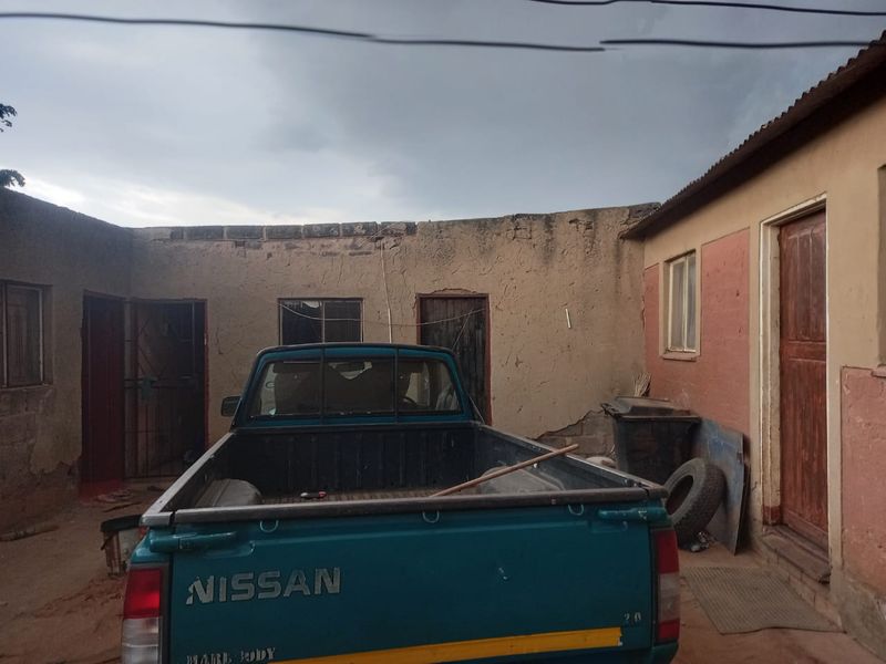 Charming 2-Bedroom Home with Rental Income Potential - Photo 6