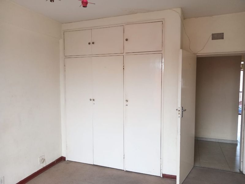 EXPERIENCE LUXURY LIVING IN THE HEART OF KEMPTON PARK! - Photo 5