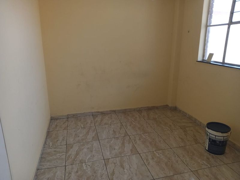 EXPERIENCE LUXURY LIVING IN THE HEART OF KEMPTON PARK! - Photo 6