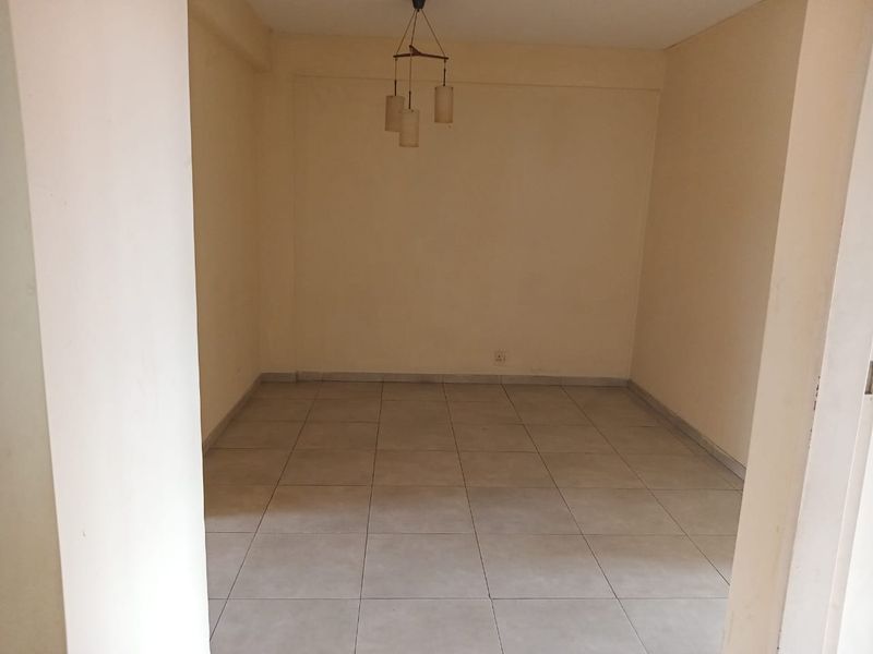 EXPERIENCE LUXURY LIVING IN THE HEART OF KEMPTON PARK! - Photo 3