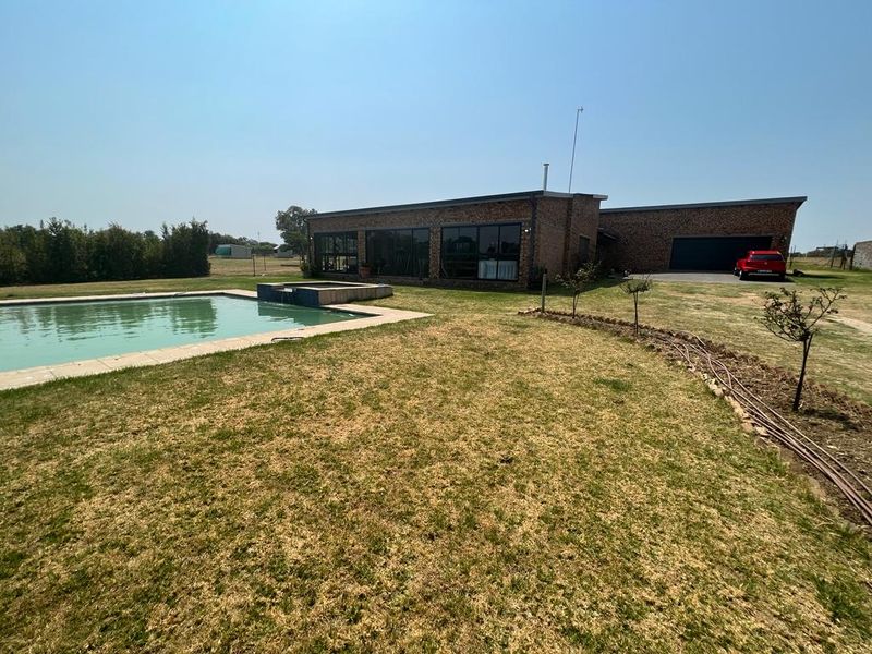 TWO FOR THE PRICE OF ONE- OFF THE GRID - Photo 3