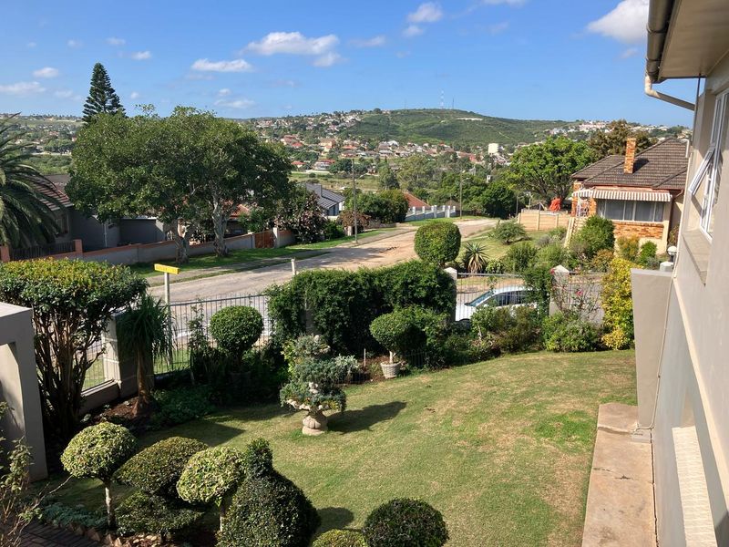 Extremely Neat Modern Family Home! - Photo 6