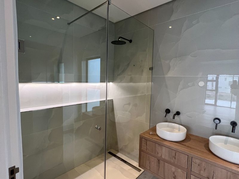 PLOT and Plan in Sandown – No Transfer Duty. 4 Bedroom, 3 Bathroom Home. - Photo 5