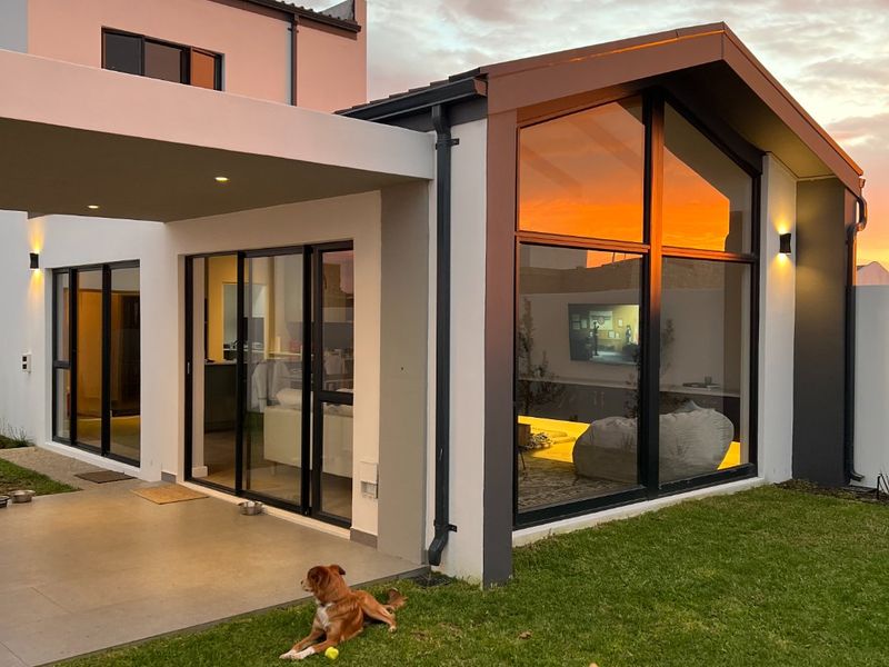 PLOT and PLAN in Sandown – 4 bedroom, 3 bathroom Home – NO Transfer Duty. - Photo 7