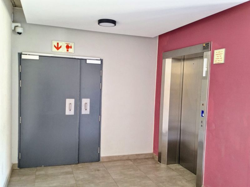 Studio Apartment For Sale - Photo 4