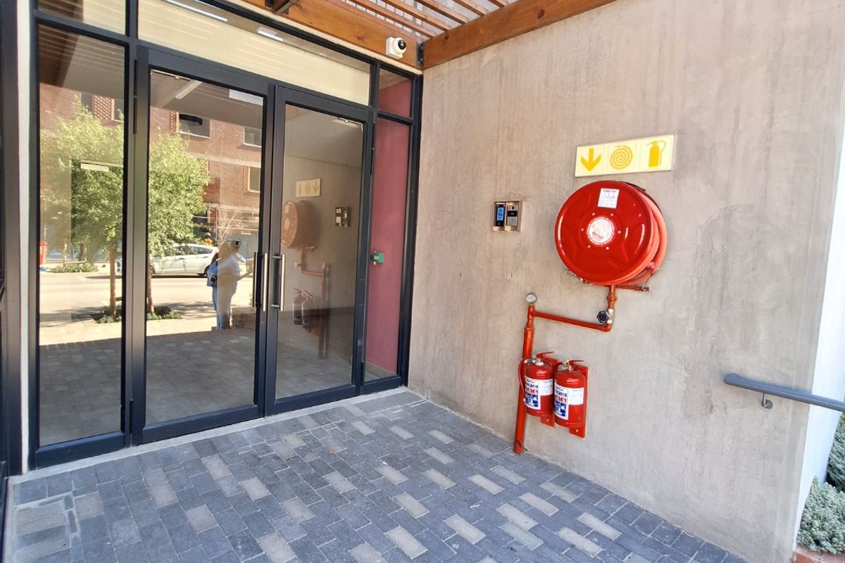 Studio Apartment For Sale - Photo 3