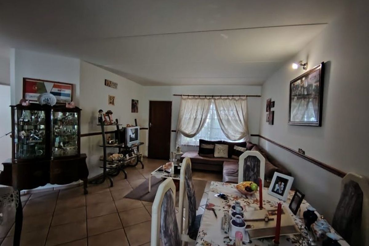 Welcome to Your Dream Home - Photo 4