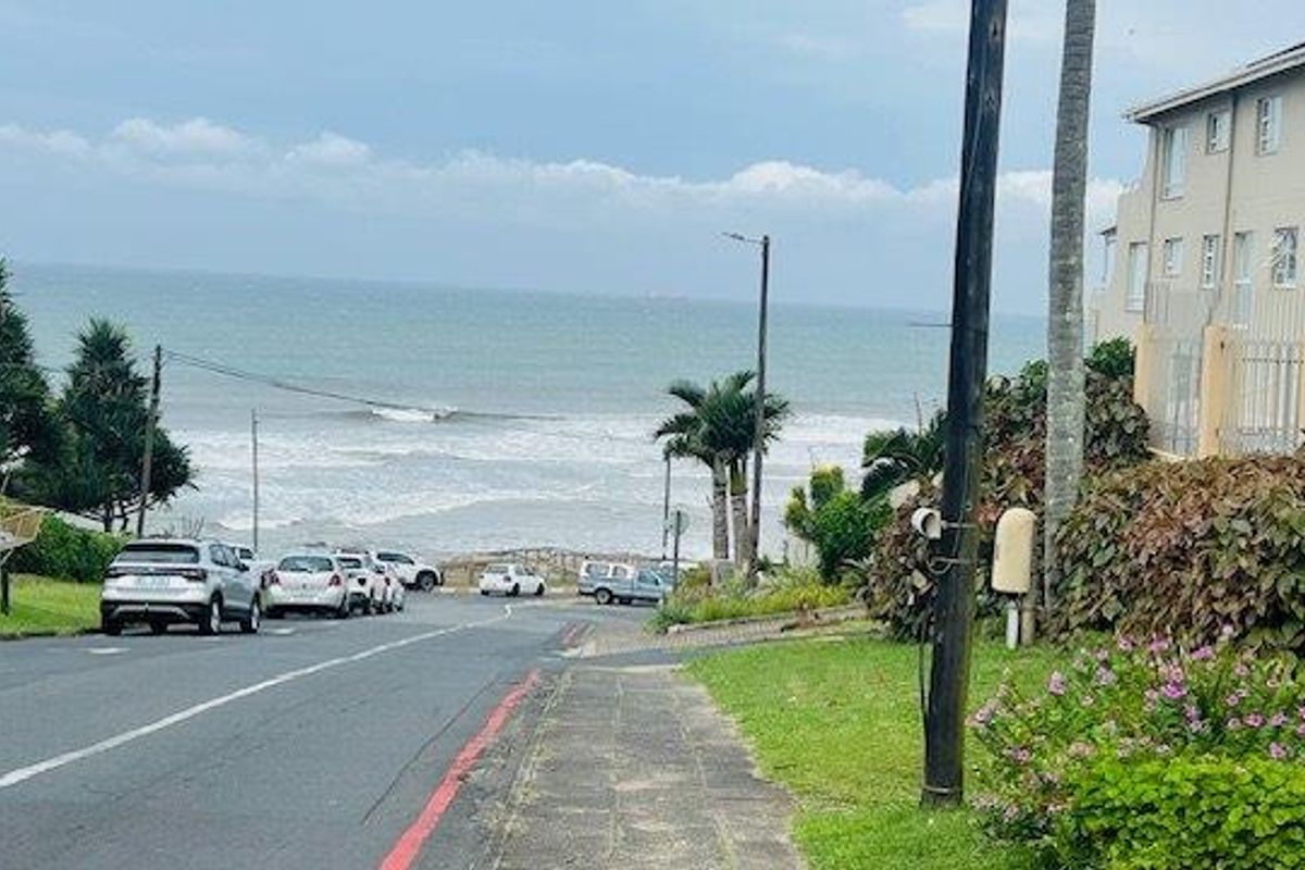 1 Bedroom Apartment In The Heart Of Uvongo - Photo 2