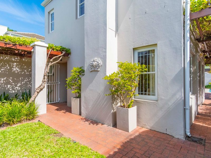 Neat as a pin in Sunnybrae - walk to RBHS - Photo 5