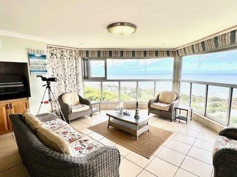 Beachfront Perfection With Breathtaking Ocean Views - Photo 6