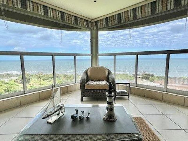 Beachfront Perfection With Breathtaking Ocean Views - Photo 4