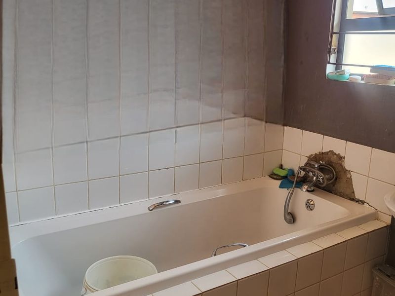 2 Bed, 1 Bath Fixer-Upper for Sale in Tirong - Photo 7