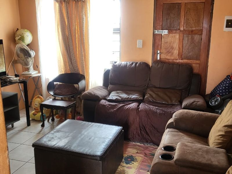 2 Bed, 1 Bath Fixer-Upper for Sale in Tirong - Photo 3