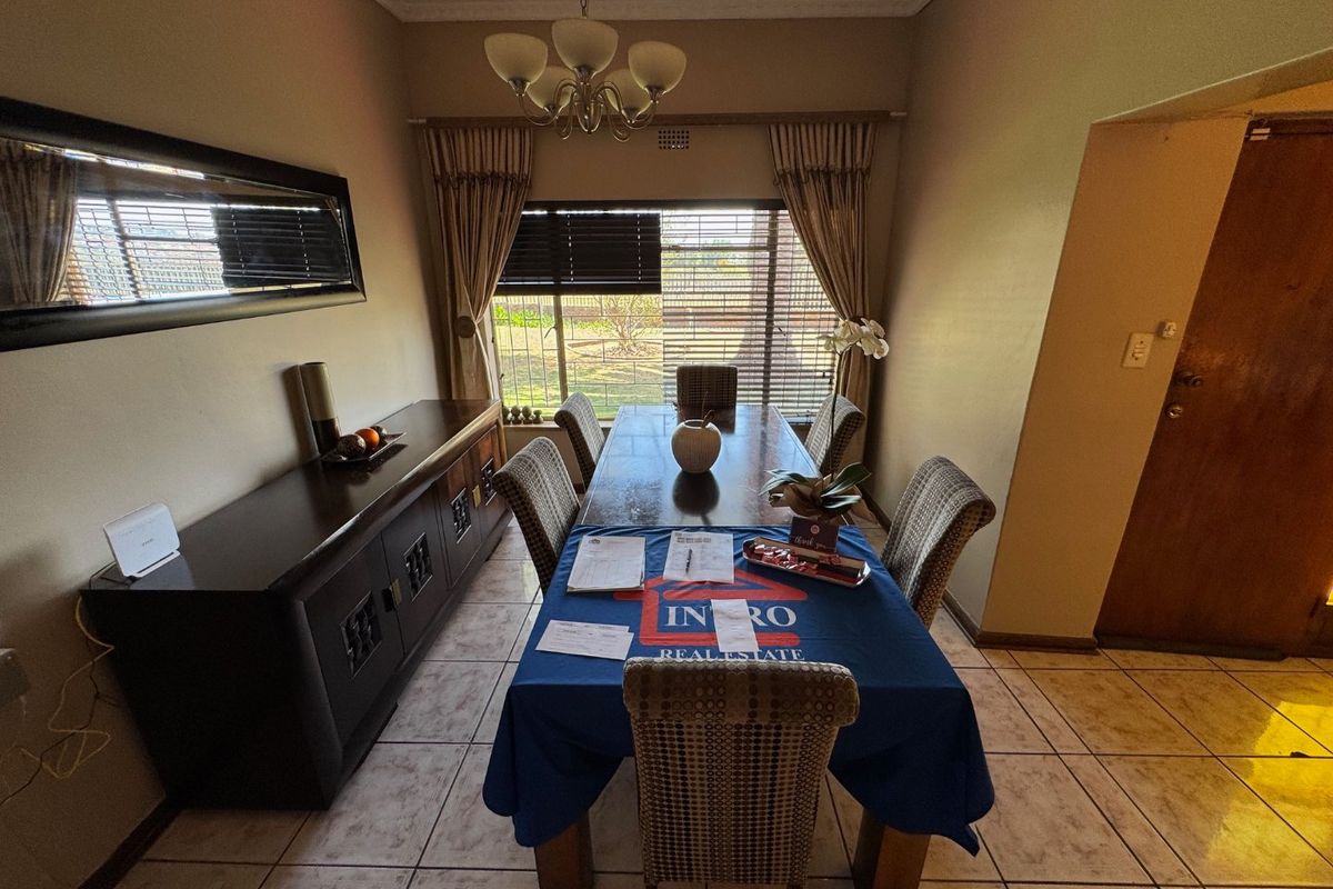 Charming Family Home with Pool and Granny Flat - Photo 4