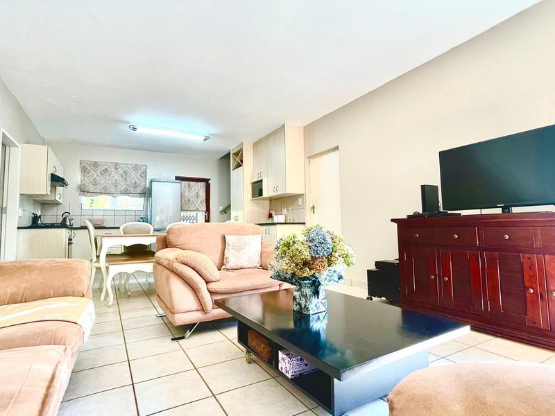 Immaculate Double-Storey Home in Pretoria East - A True Gem - Photo 8