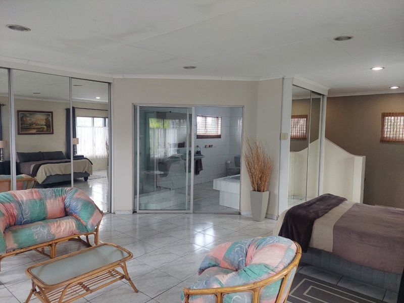 Dream Home with Space, Style & Ultimate Comfort! - Photo 9