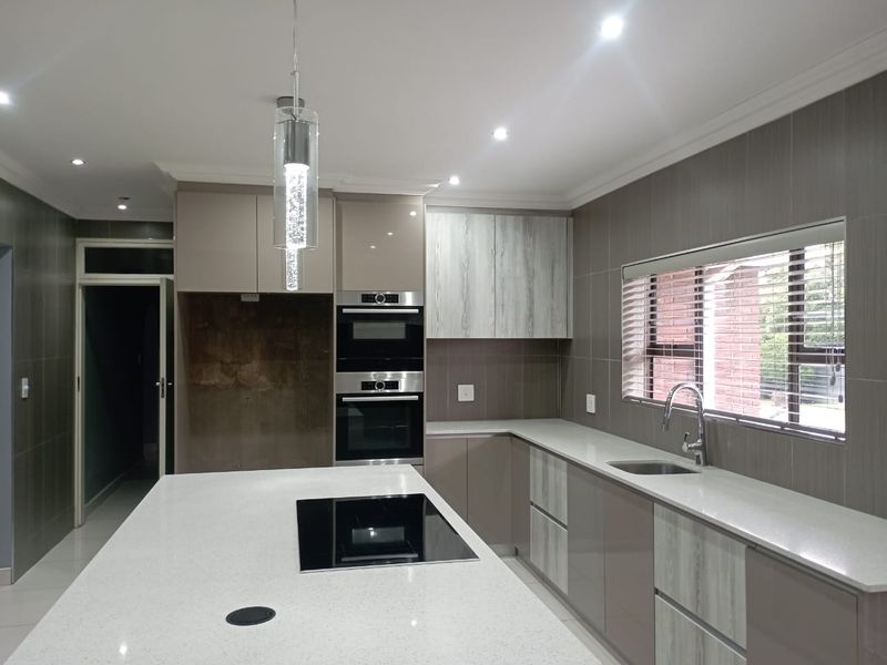 Spacious & Modern Family Haven with Exceptional Features! - Photo 5