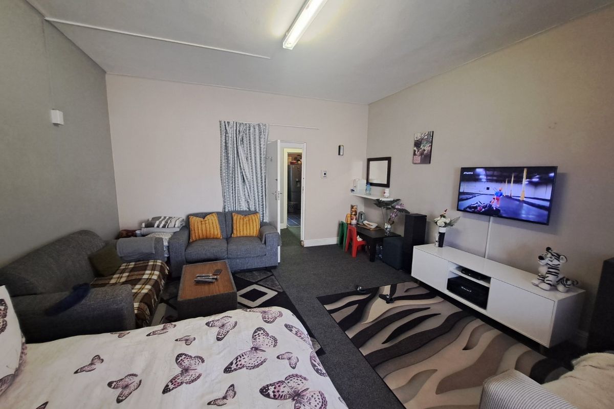 GREAT INVESTMENT - GENERATE AN INCOME - Photo 2