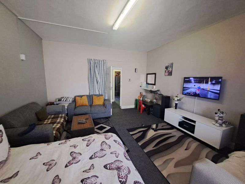 GREAT INVESTMENT - GENERATE AN INCOME - Photo 2