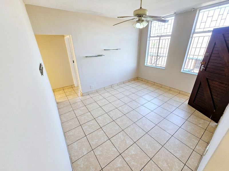 3 Bedroom 1 Bathroom Ground Floor unit in Bangladesh Heights, Laudium - Photo 2