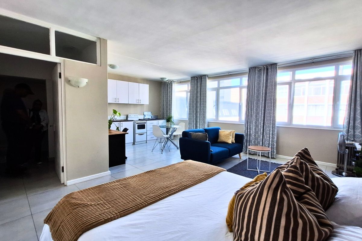Studio Apartment / Flat for Sale in Cape Town City Centre - Photo 5