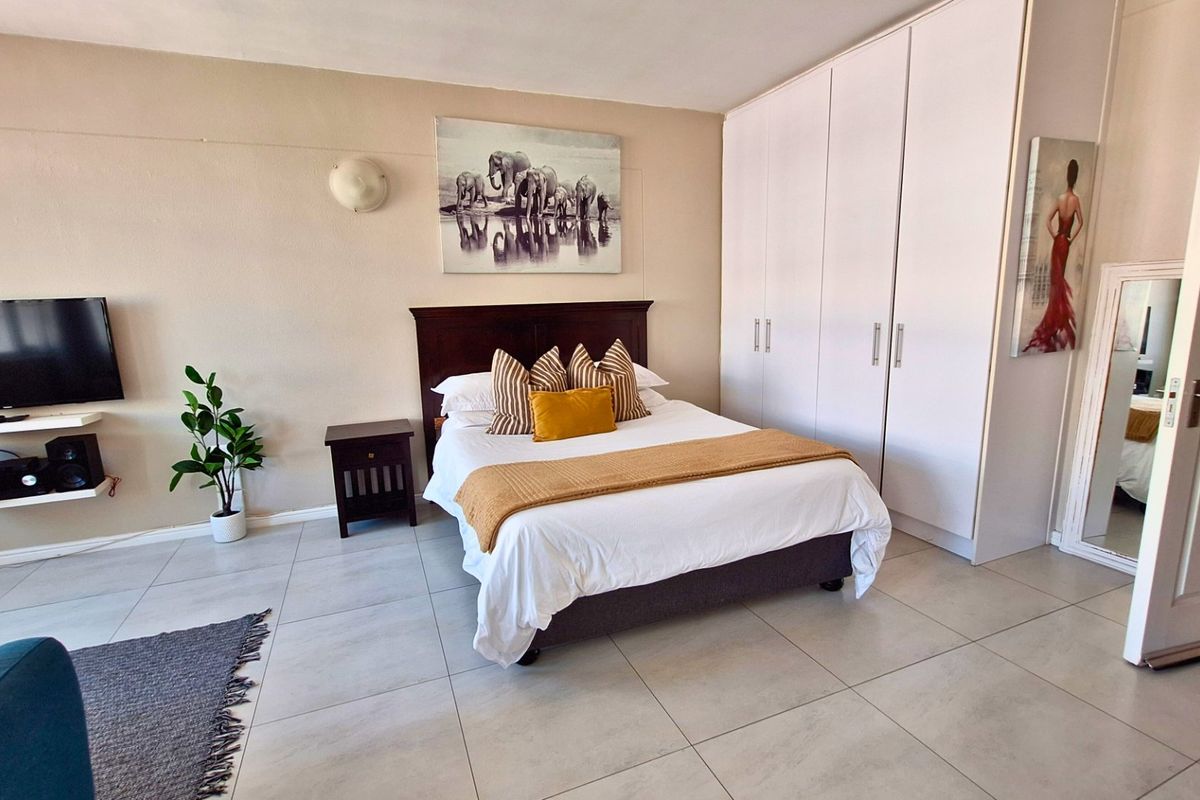 Studio Apartment / Flat for Sale in Cape Town City Centre - Photo 3