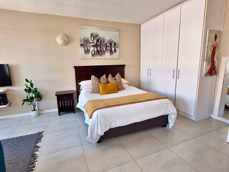 Studio Apartment / Flat for Sale in Cape Town City Centre - Photo 3