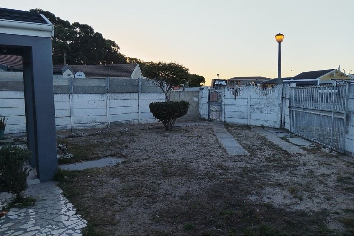 Cozy 2-Bedroom Family Home in Good Condition - Photo 4