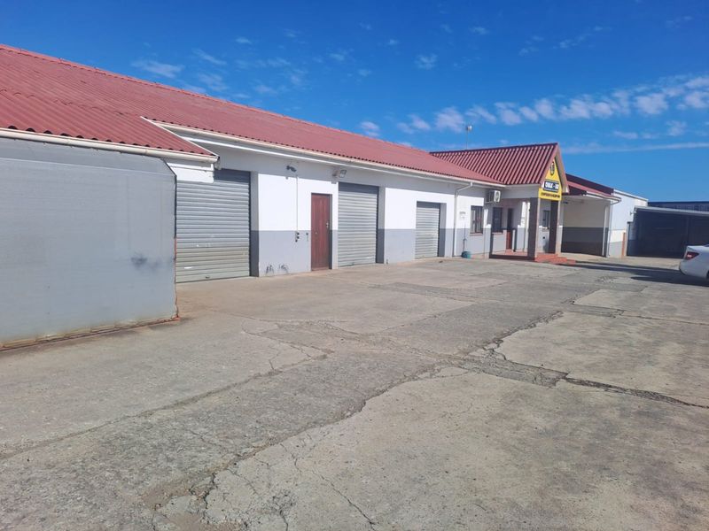 Ideal Fleet/Construction Workshop - Photo 2