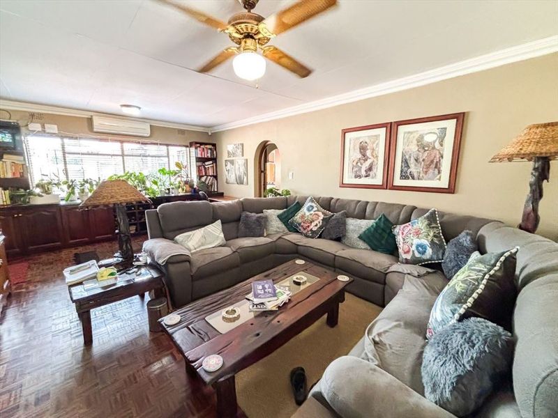 Elegant Family Home with Modern Amenities - Photo 2