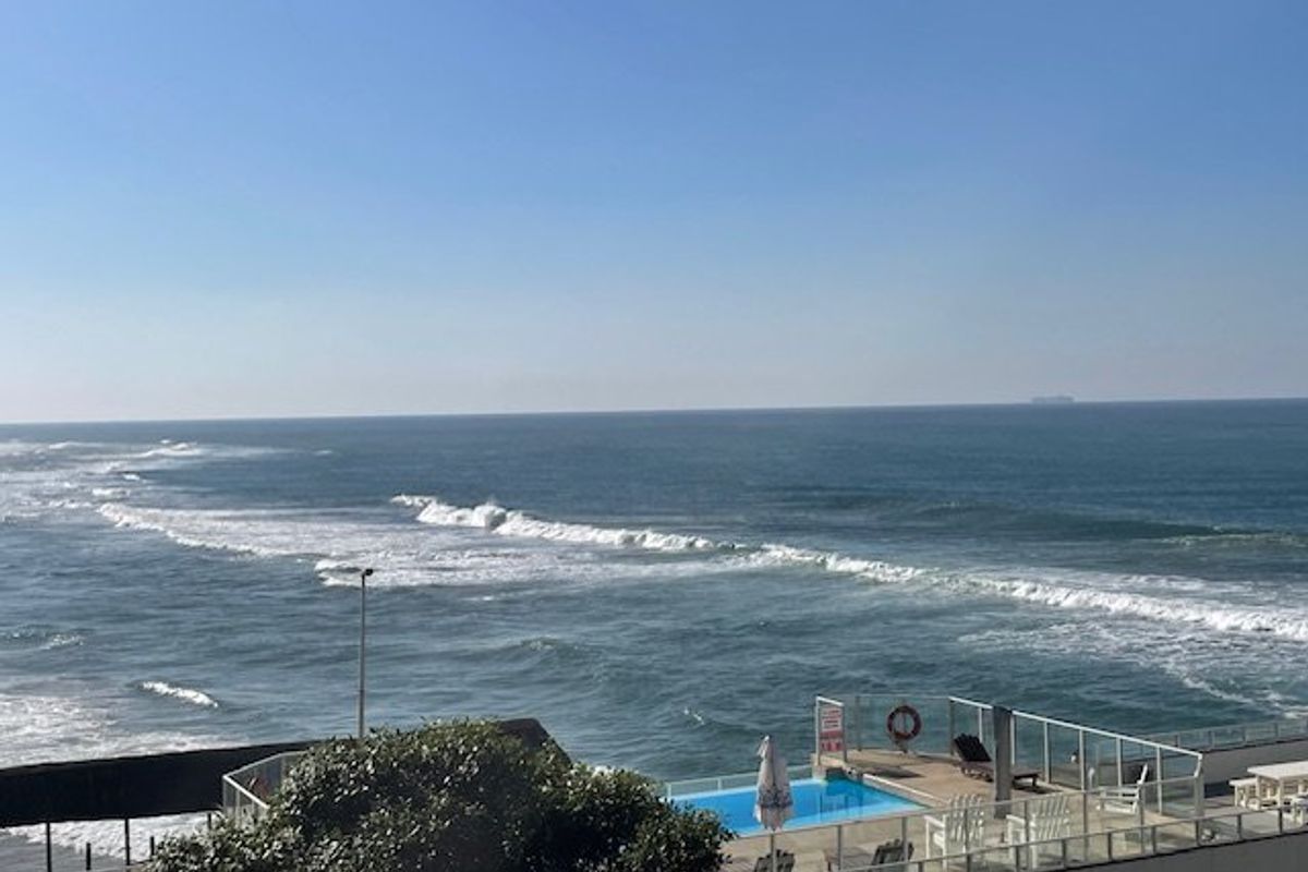 Stunning 2-Bedroom Seaview Unit In Seagull, Margate - Photo 2