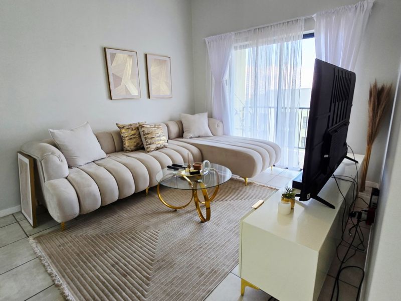 2 Bedroom 2 Bathroom Apartment For Rent in Green Park Lifestyle Estate - Photo 2