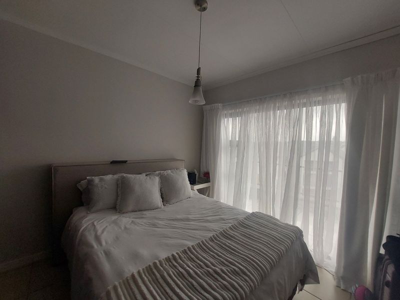 Investment Apartment 1 Bed, 1 Bath in Olivedale - Photo 5