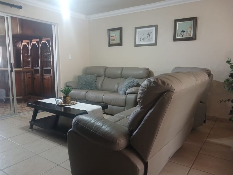 Stylish 3 Bedroom Oasis with Pool, Barbecue, and CCTV in a Serene Garden Setting - Photo 9