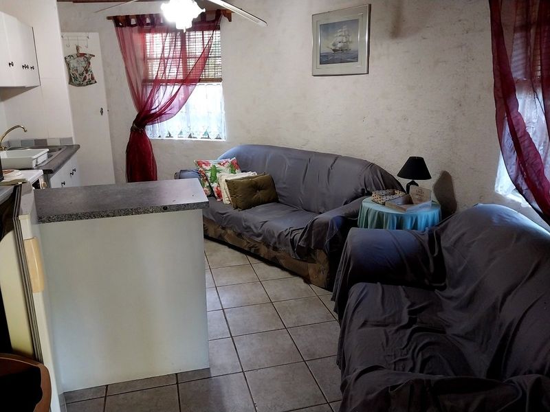 BEAUTIFUL COMFORTABLE UNIT FOR SALE IN HIBBERDENE - Photo 5